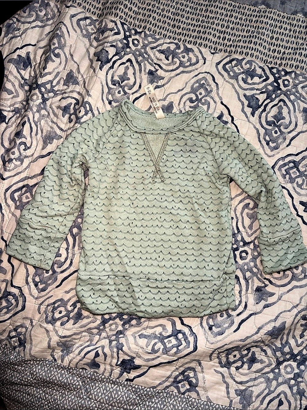 Childhoods Clothing Pullover in Waves Sweatshirt 6-12 months
